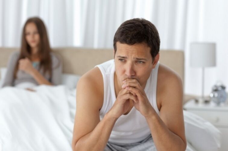 prostatitis seinaleak dituen gizon bat