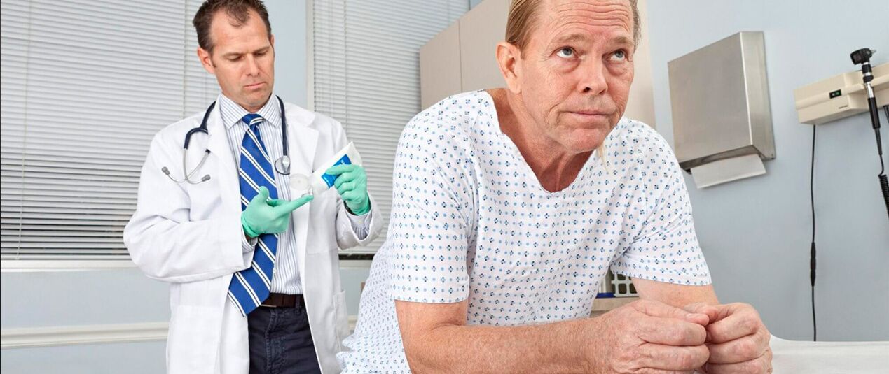 Medikuaren prozeduran prostatitisa duen gizona